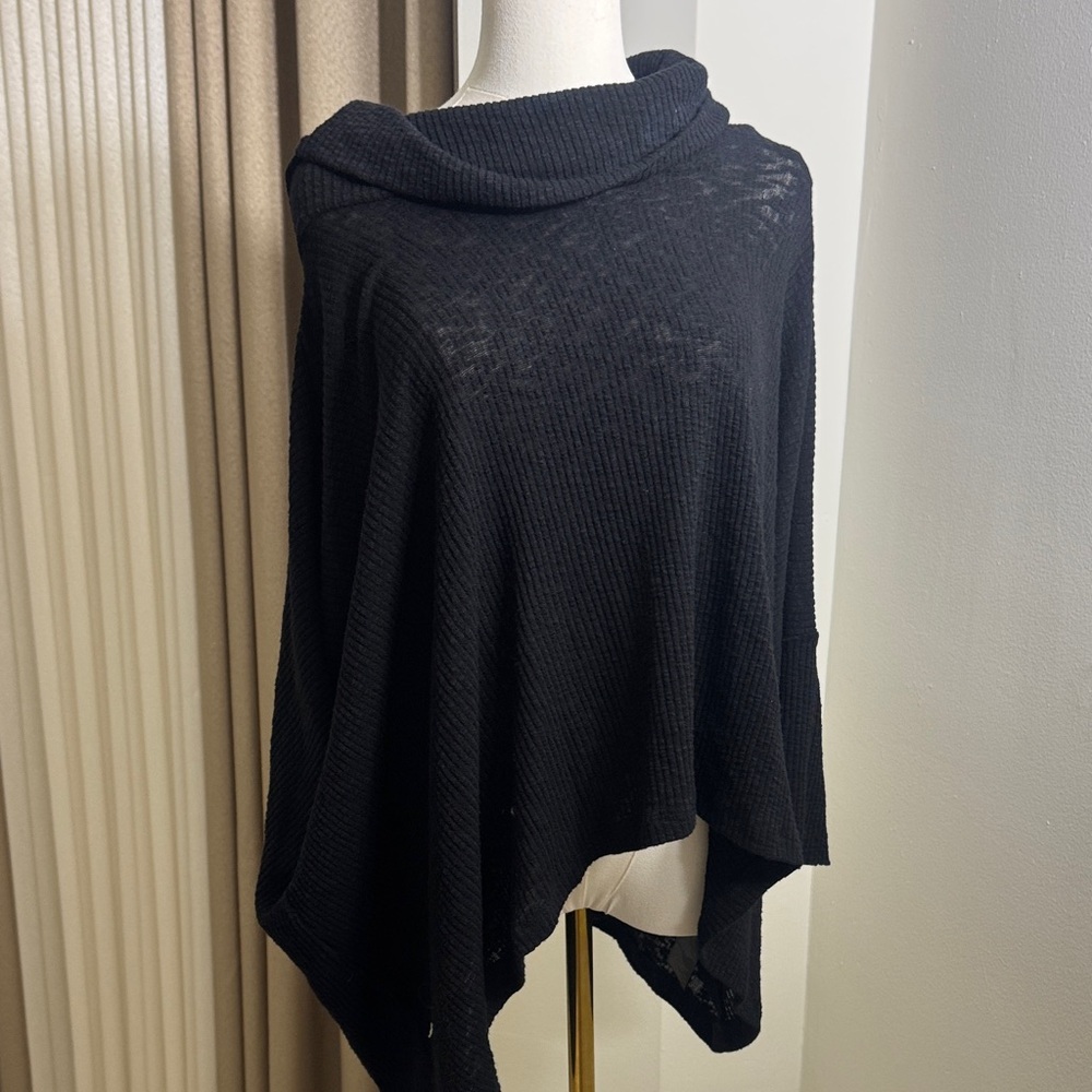 Chic Black Women's Poncho